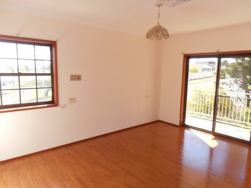 1 Hillcrest Avenue, Villawood NSW 2163