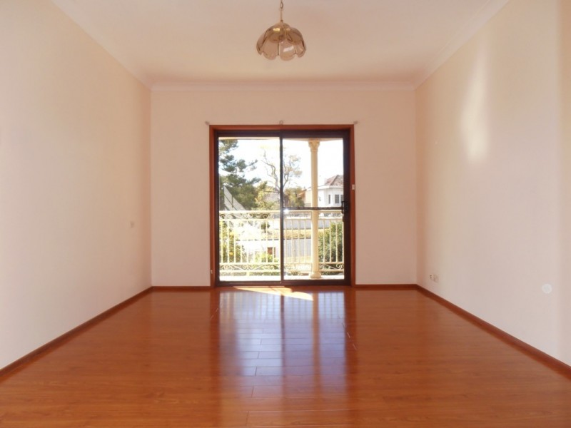 1 Hillcrest Avenue, Villawood NSW 2163