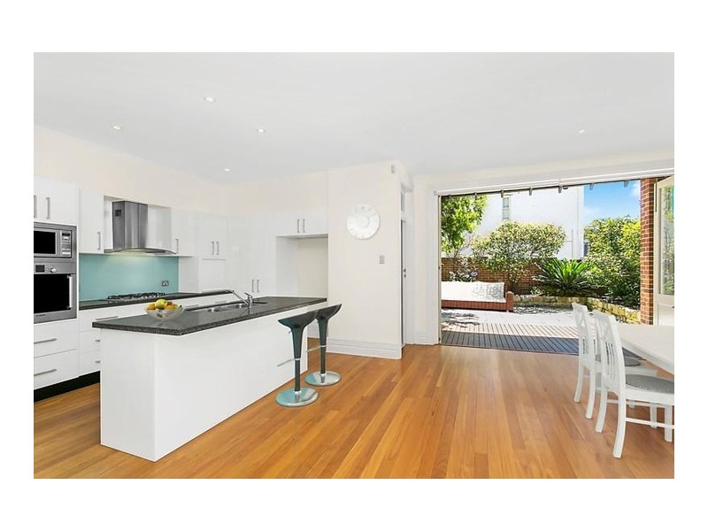 27 Quinton Rd, Manly NSW 2095