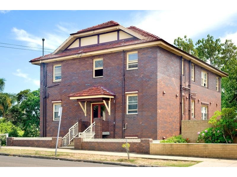 2/3 Carr Street, Coogee NSW 2034