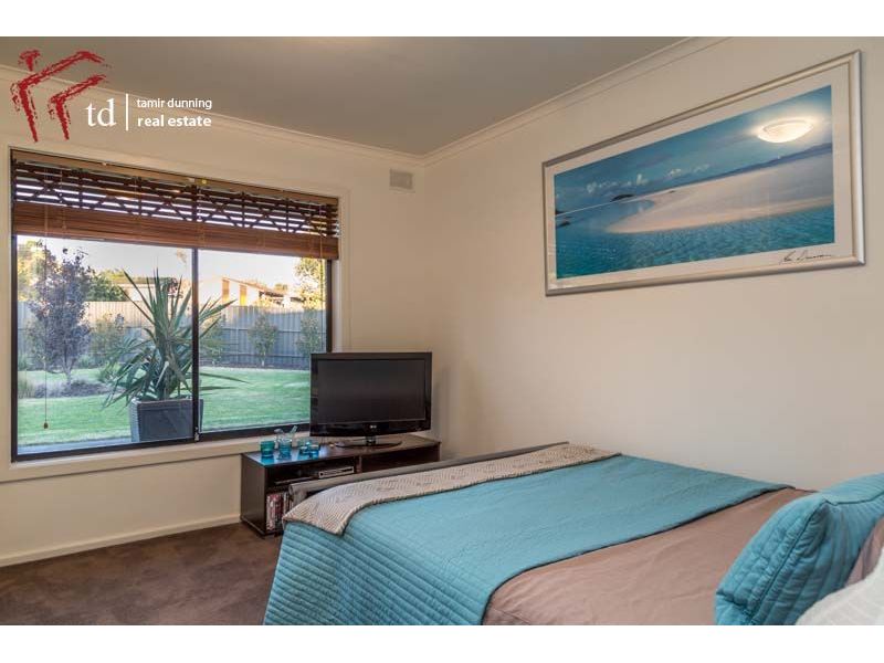 75 Knightsbridge Avenue, Valley View  SA 5093