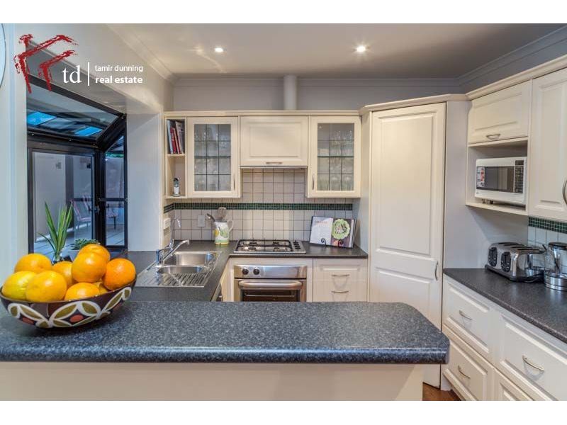 75 Knightsbridge Avenue, Valley View  SA 5093