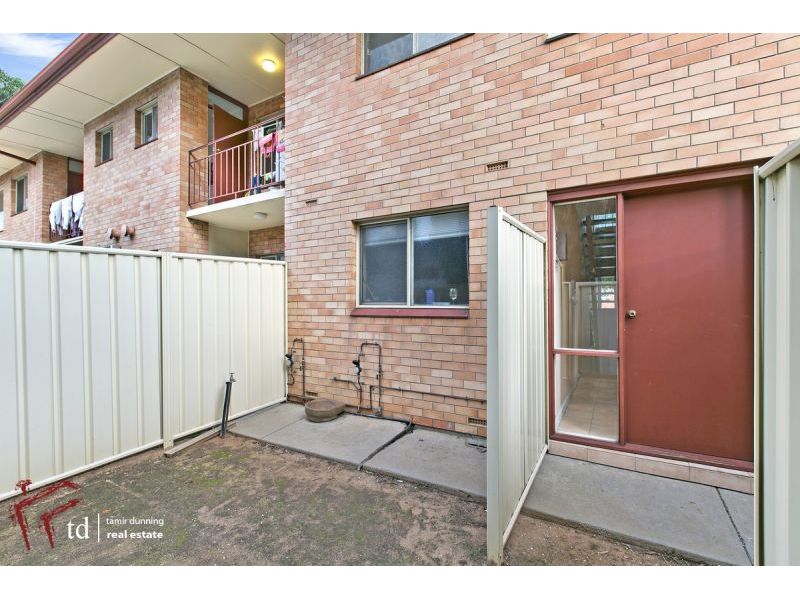 4/6 Hale Street, Everard Park  SA 5035