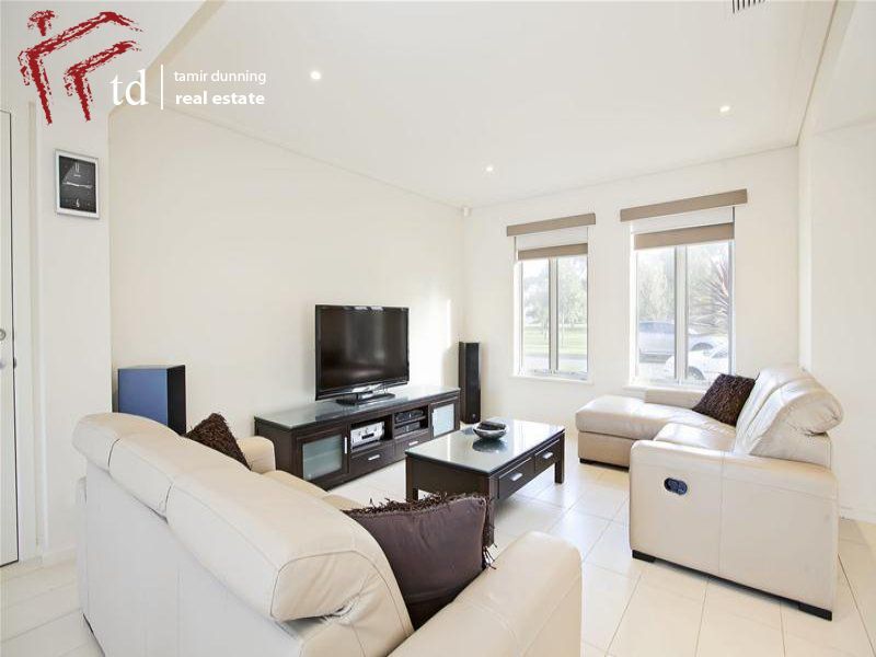 2/18 Kincaid Road, Henley Beach South  SA 5022