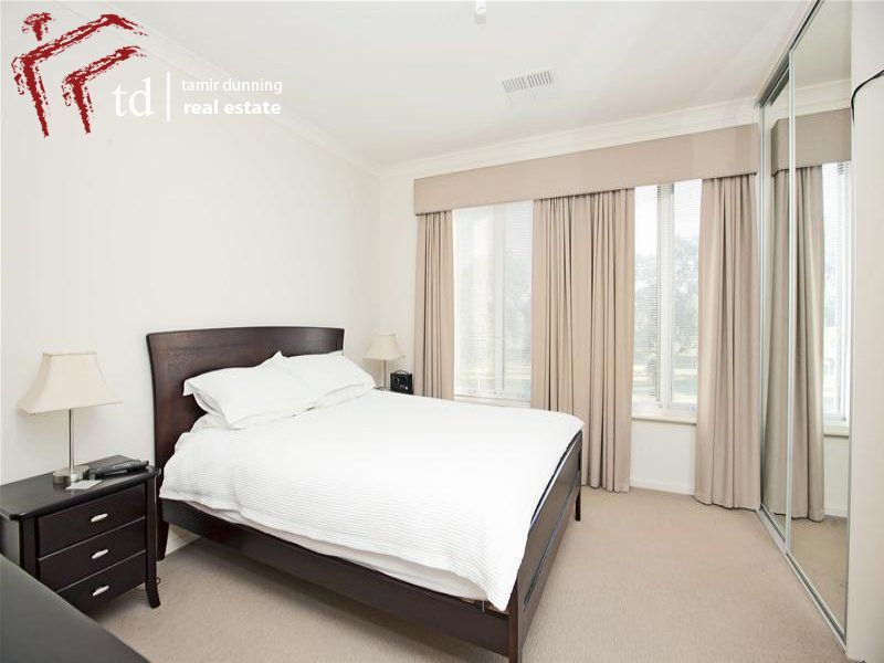 2/18 Kincaid Road, Henley Beach South  SA 5022