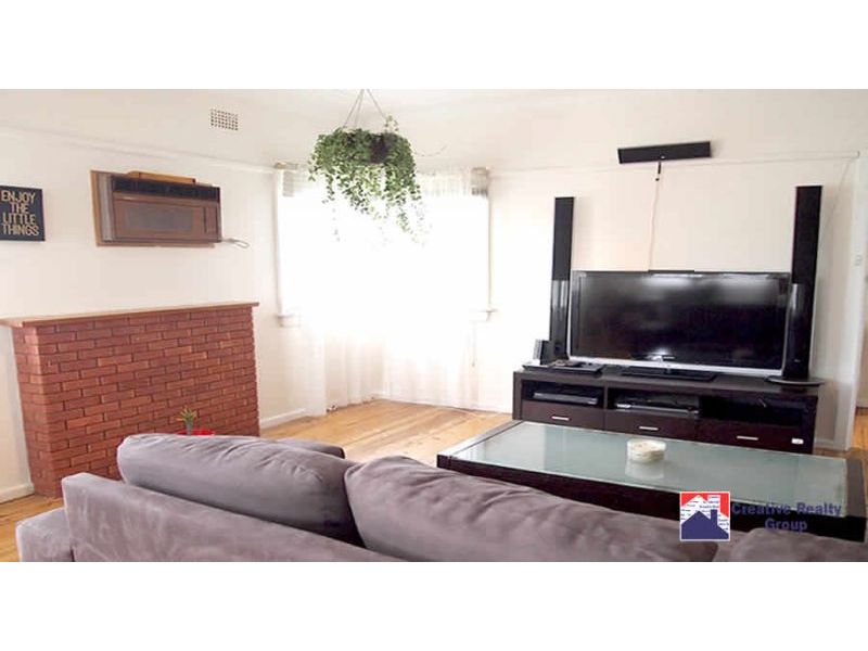 8 Yuruga Avenue, Doonside  NSW 2767