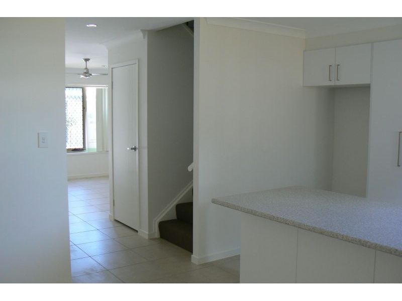 15/11-13 Montree Circuit, Kallangur  QLD 4503