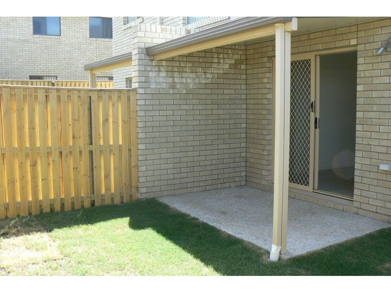 15/11-13 Montree Circuit, Kallangur  QLD 4503