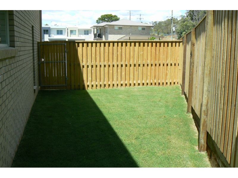 18/11-13 Montree Circuit, Kallangur  QLD 4503