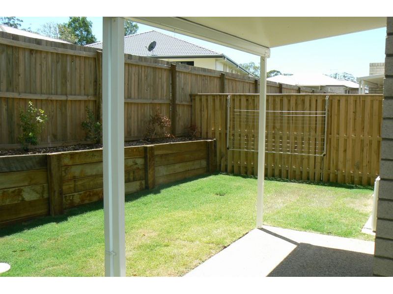 18/11-13 Montree Circuit, Kallangur  QLD 4503