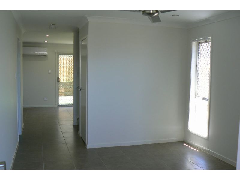 18/11-13 Montree Circuit, Kallangur  QLD 4503