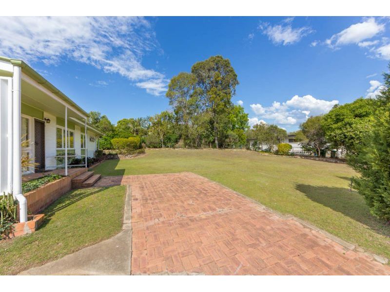 North Booval  QLD 4304