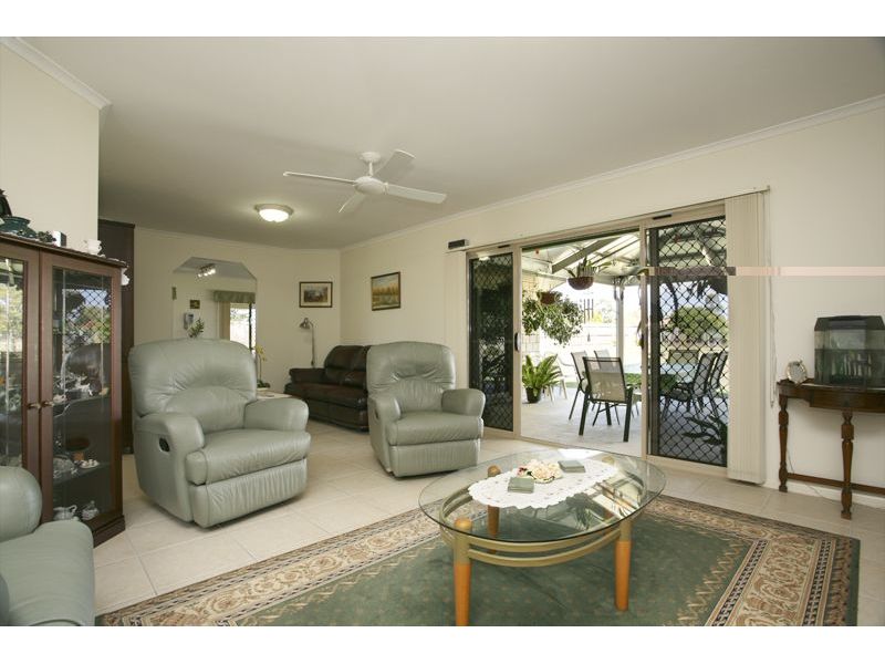 14 Ivory Close, Peak Crossing  QLD 4306