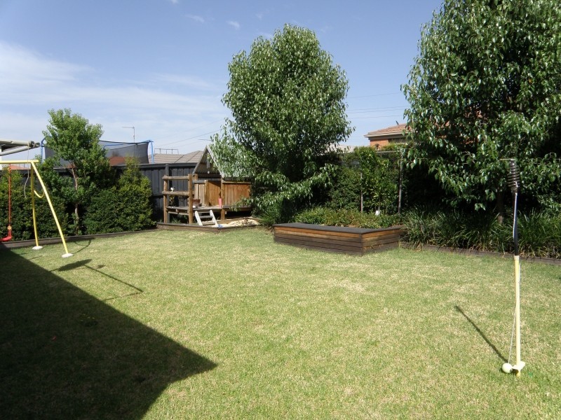 18 Ashford Circuit, Currans Hill NSW 2567
