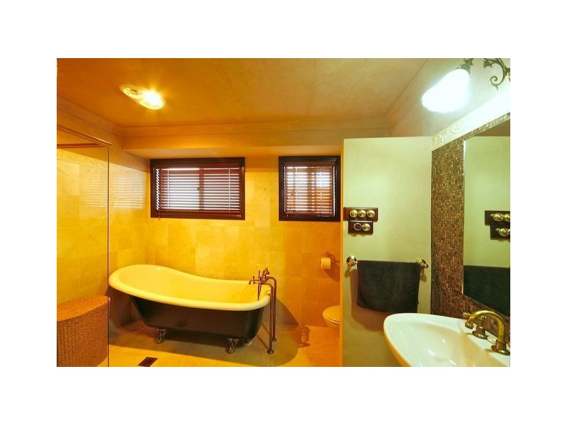 2E Eschol Park Drive, Eschol Park NSW 2558
