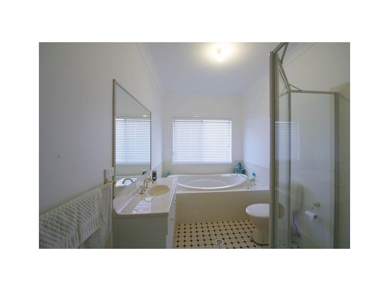 31 Hindmarsh Avenue, Camden Park NSW 2570