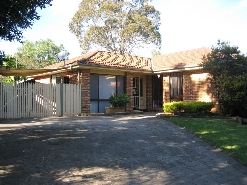 24 McEwan Circuit, Mount Annan NSW 2567