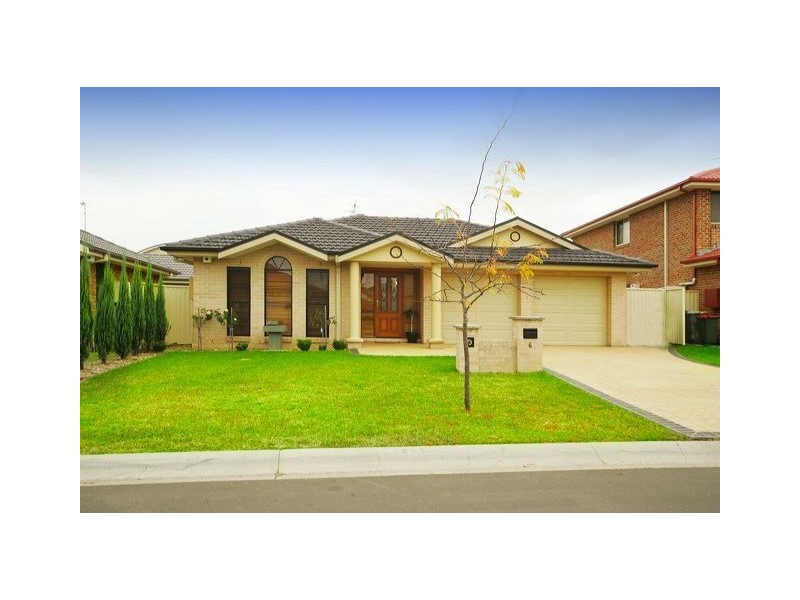 6 Thorn Avenue, Harrington Park NSW 2567