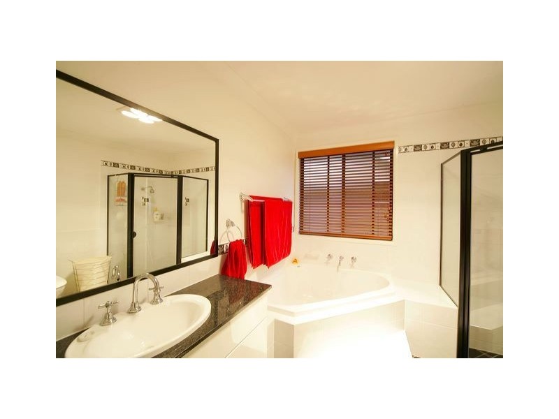 6 Thorn Avenue, Harrington Park NSW 2567
