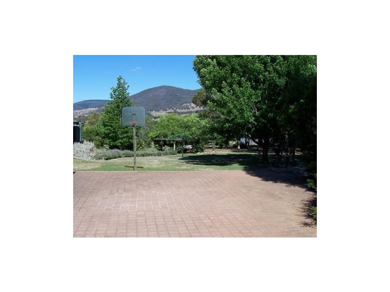 6  Harrow Street, Tumbarumba NSW 2653