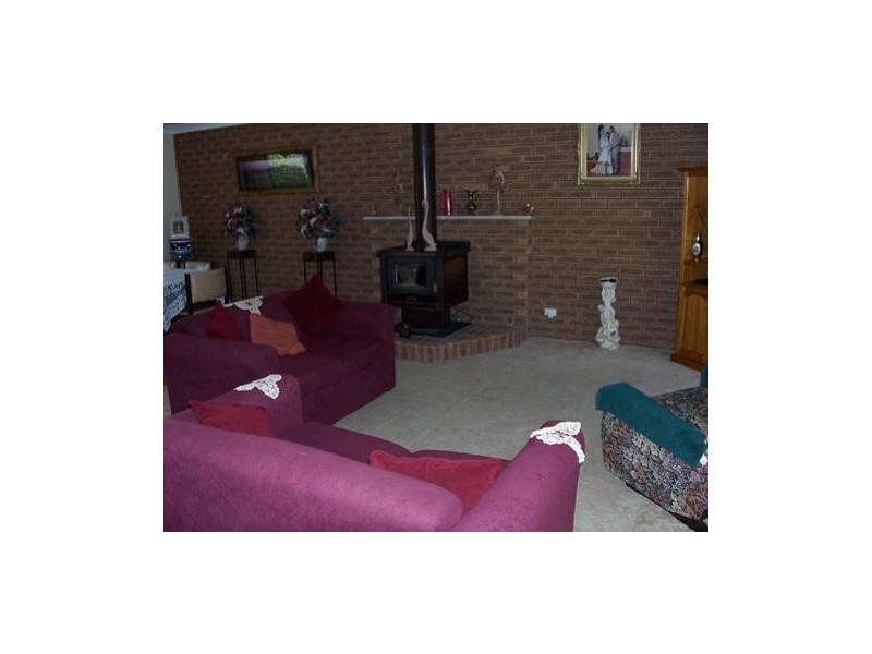 11  Park Street, Tumbarumba NSW 2653