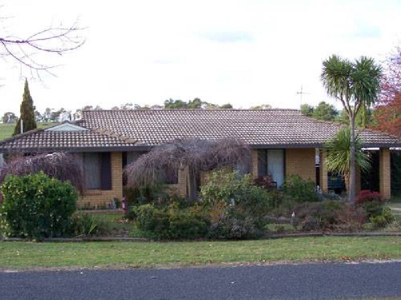 86  Albury Street, Tumbarumba NSW 2653