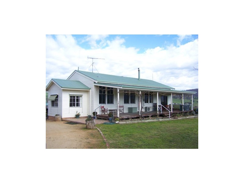 2  School Lane, Tooma NSW 2642