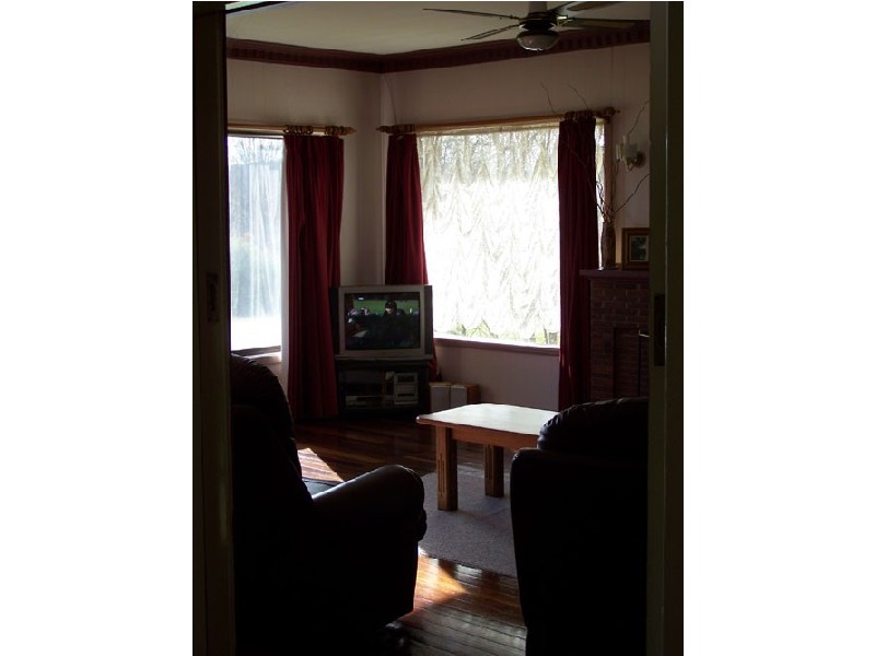 100  Winton Street, Tumbarumba NSW 2653