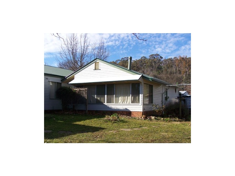 40 Bridge Street, Tumbarumba NSW 2653