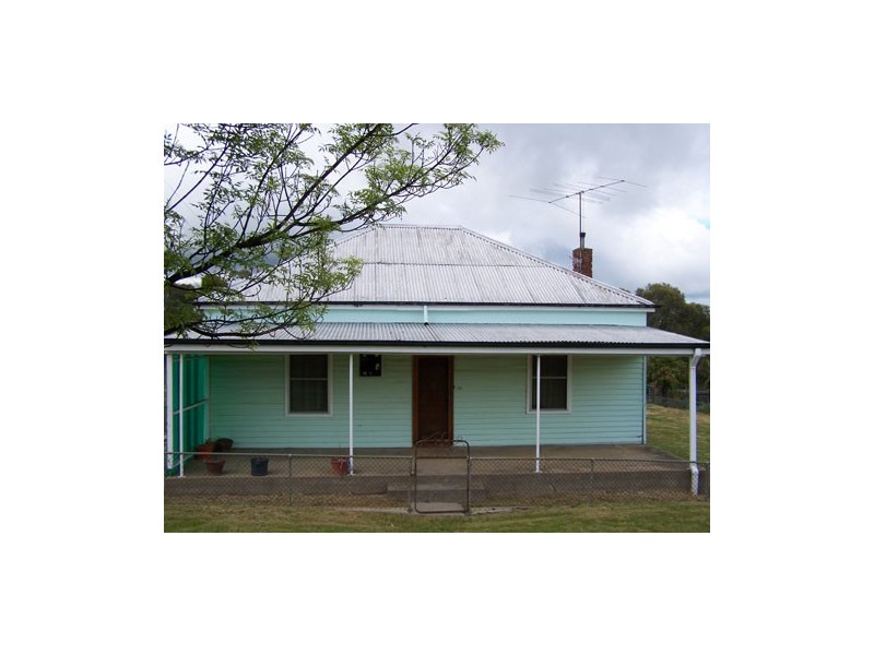 24  Regent Street, Tumbarumba NSW 2653