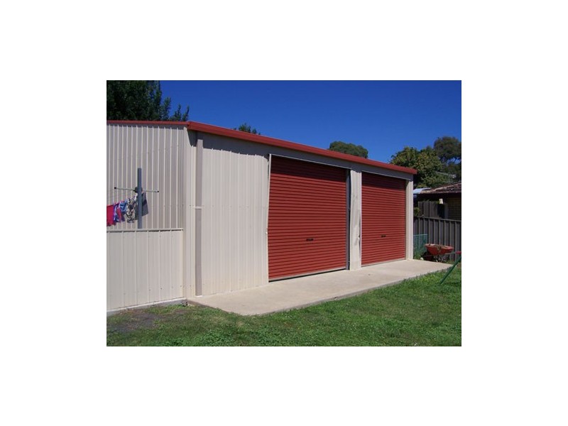 28 Fleet Street, Tumbarumba NSW 2653