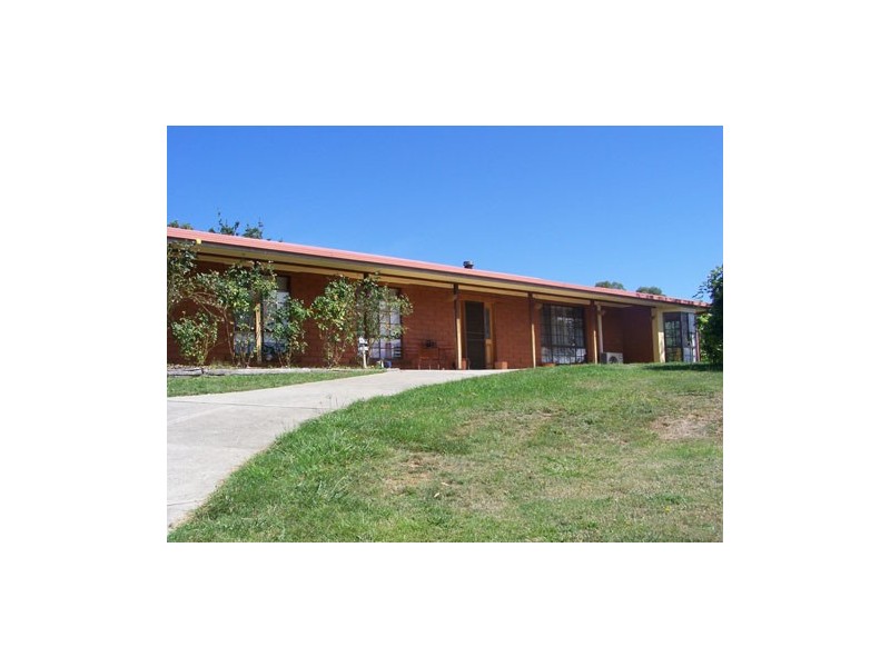 13  Bogong Street, Tumbarumba NSW 2653