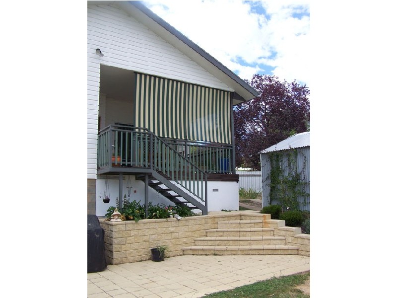 77  King Street, Tumbarumba NSW 2653