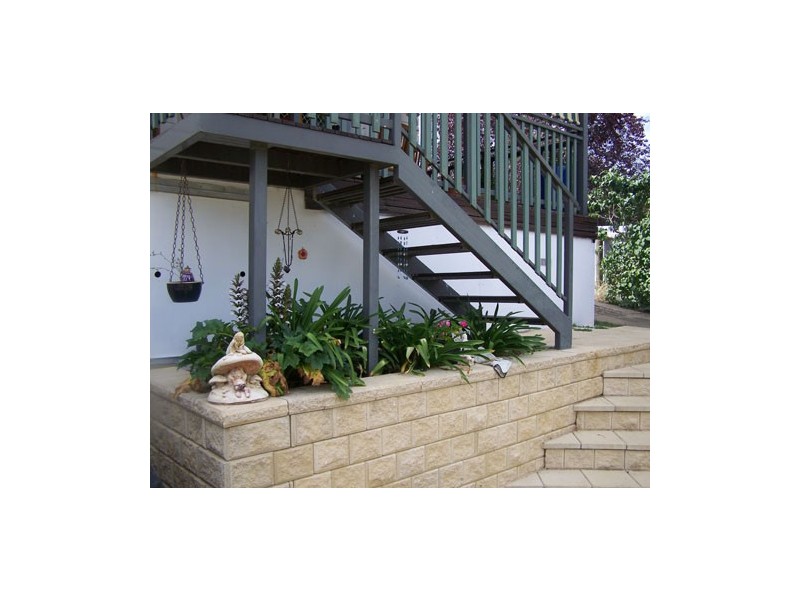 77  King Street, Tumbarumba NSW 2653