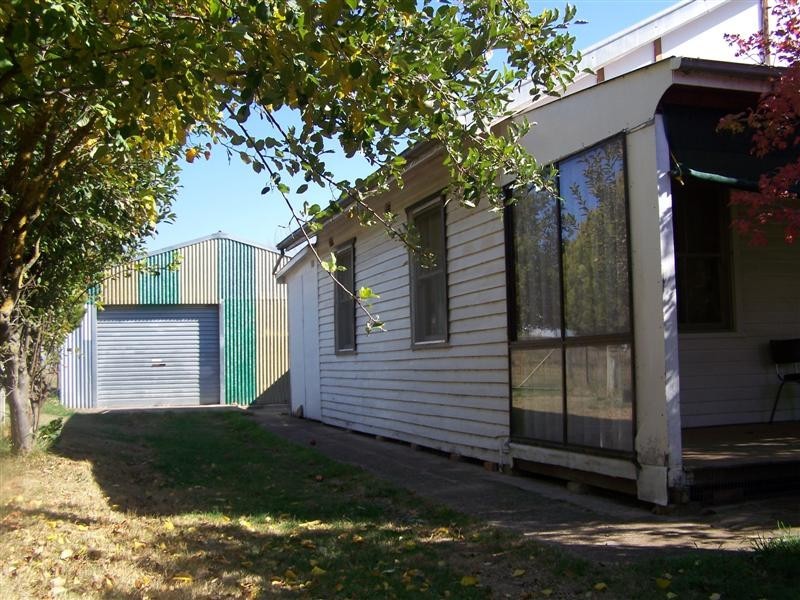 1593  Wagga Road, Rosewood NSW 2652