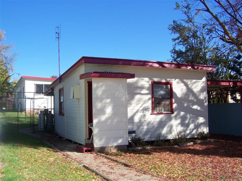 11 Bridge Street, Tumbarumba NSW 2653