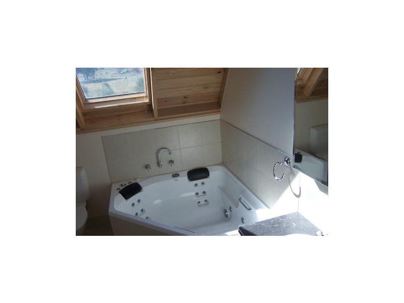 41 Booth Street, Tumbarumba NSW 2653