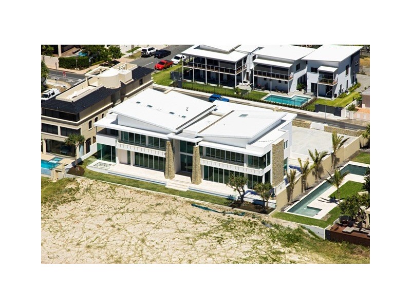 33-39 Hedges Avenue, Mermaid Beach QLD 4218