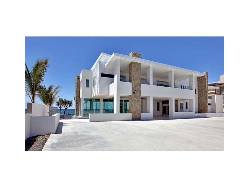 33-39 Hedges Avenue, Mermaid Beach QLD 4218