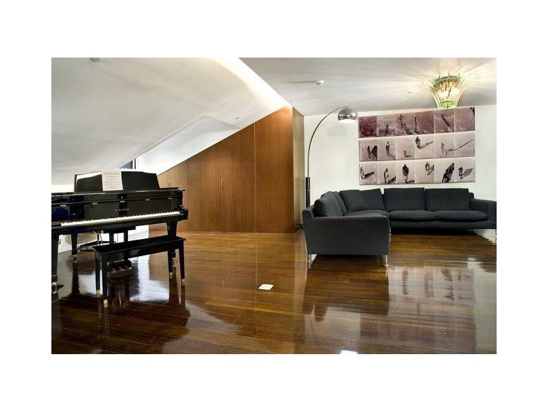 413  Bourke Street, Surry Hills NSW 2010