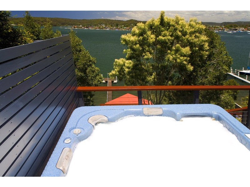 108  Daley Avenue, Daleys Point NSW 2257