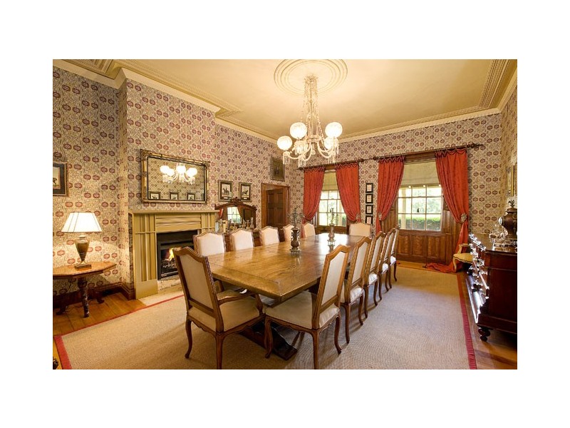 90  Eleven Mile Drive, Bathurst NSW 2795