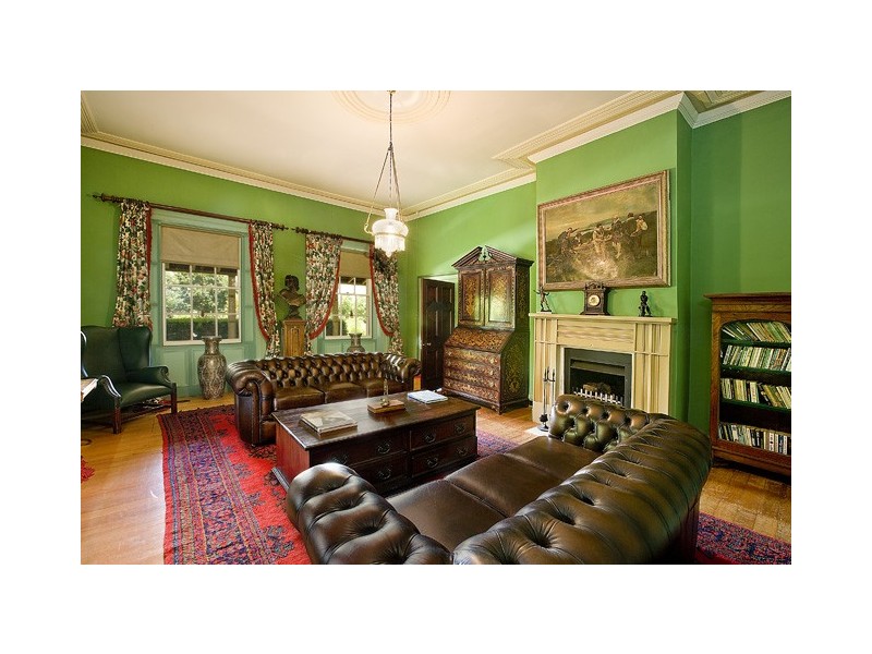 90  Eleven Mile Drive, Bathurst NSW 2795