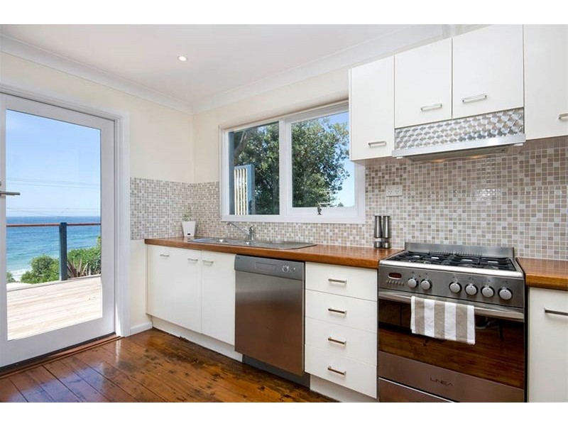 60 Lawrence Hargrave Drive, Austinmer NSW 2515