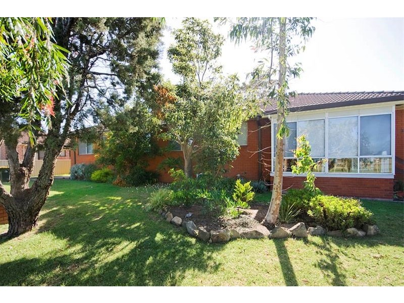 2/24 Gladstone Street, Bellambi NSW 2518