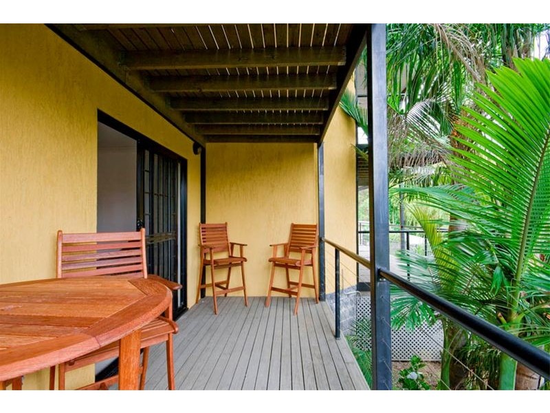 2/186 Lawrence Hargrave Drive, Thirroul NSW 2515