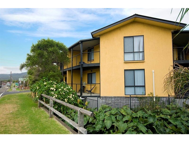 2/186 Lawrence Hargrave Drive, Thirroul NSW 2515