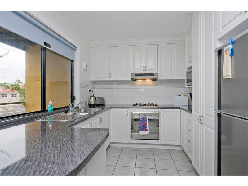 2/186 Lawrence Hargrave Drive, Thirroul NSW 2515