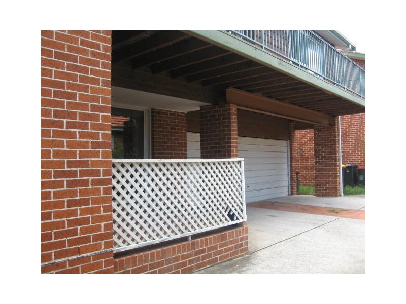 1/250 Lawrence Hargrave Drive, Thirroul NSW 2515