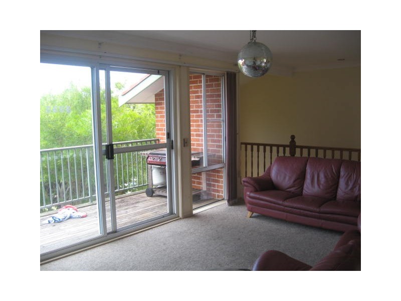 1/250 Lawrence Hargrave Drive, Thirroul NSW 2515